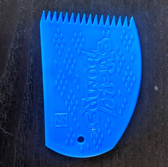Sticky bumps Cool-Cold wax + Easy Grip Comb - Picture 2 of 4